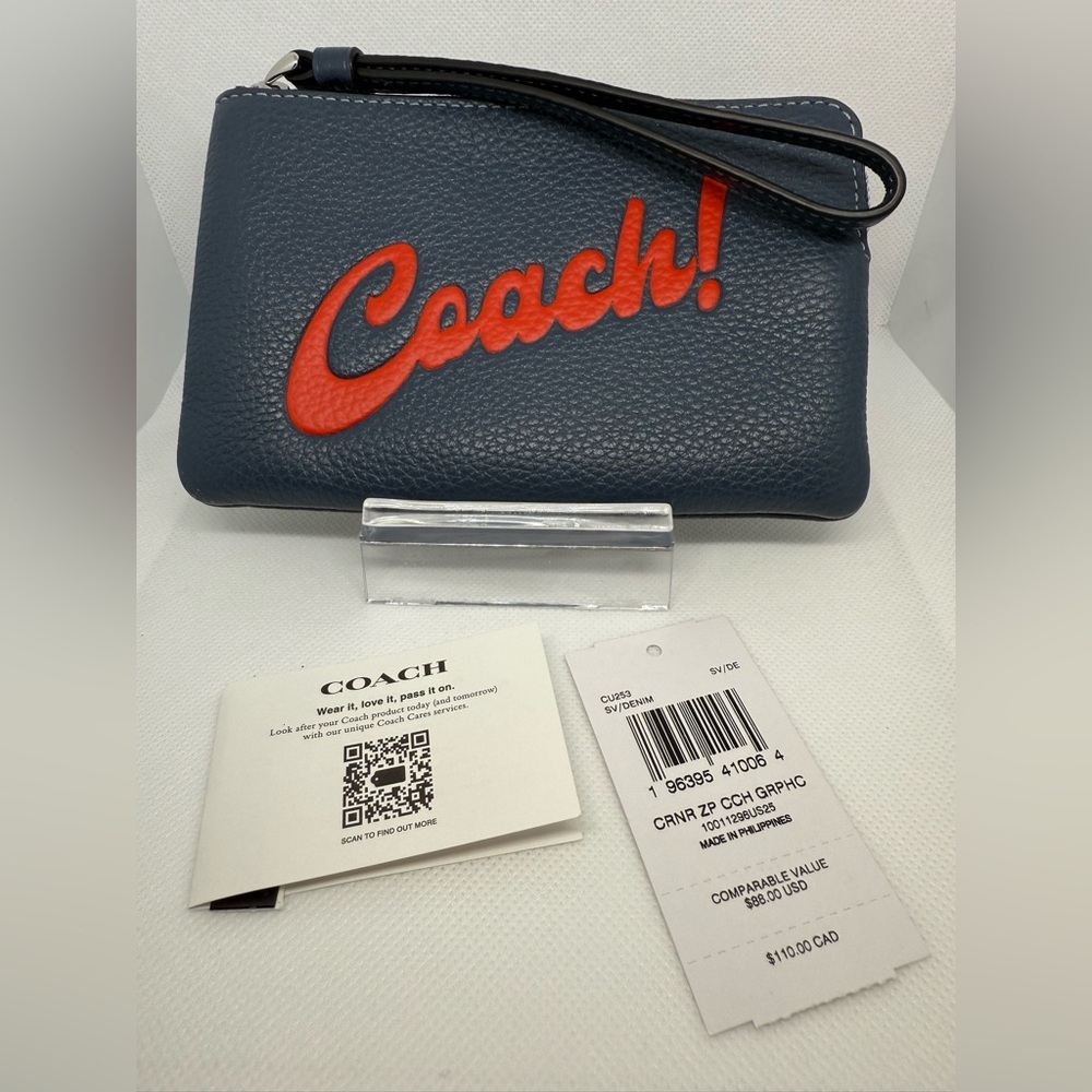 Coach Blue Wristlet with Vibrant Red Logo‎ - Picture 4 of 4